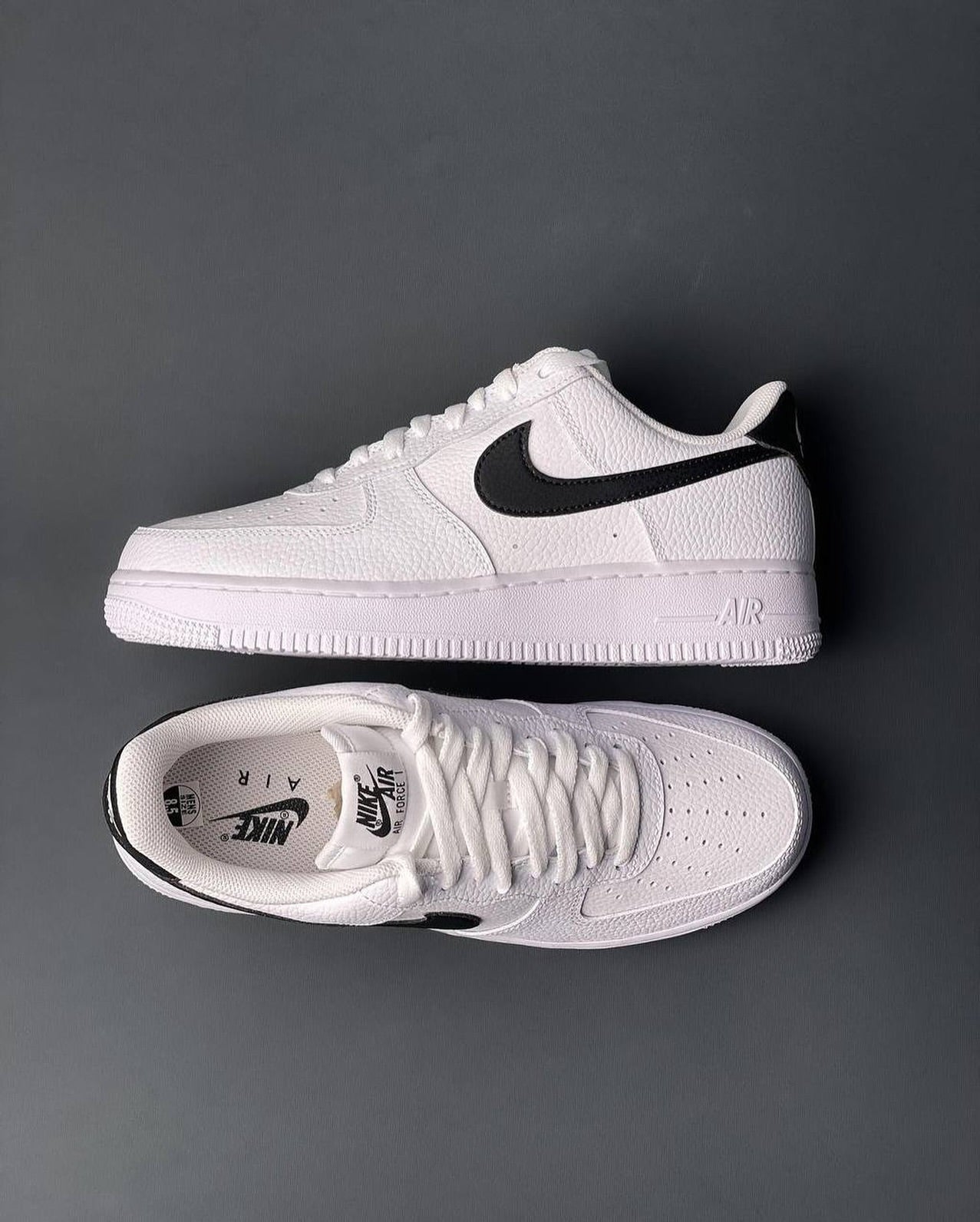 Nike AIR FORCE WHITE BLACK Sign MENS