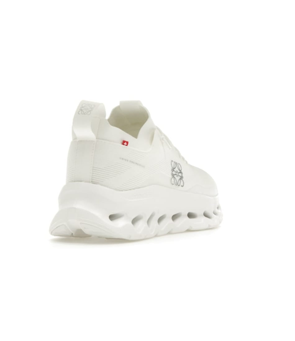 ON Running Cloudtilt Loewe All White  WOMENS