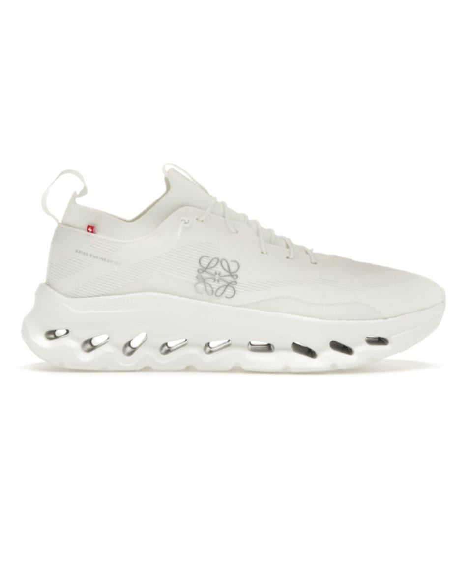 ON Running Cloudtilt Loewe All White  WOMENS