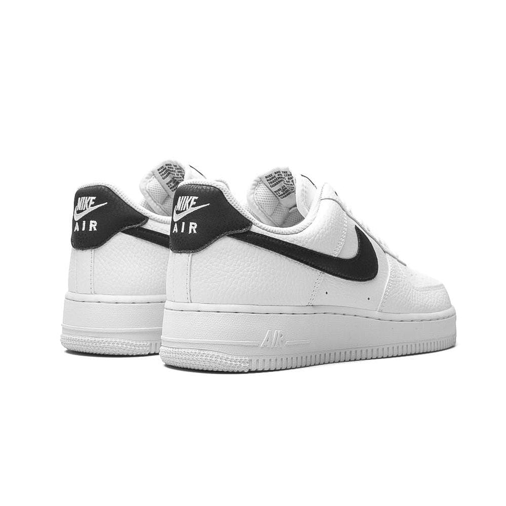 Nike AIR FORCE WHITE BLACK Sign WOMENS